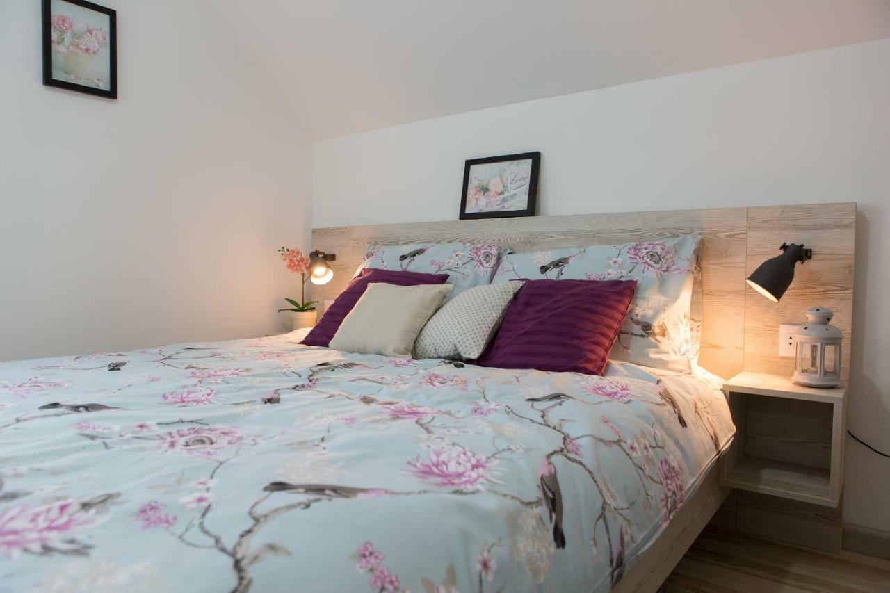 Apartment Kalimero Otočac Esterno foto
