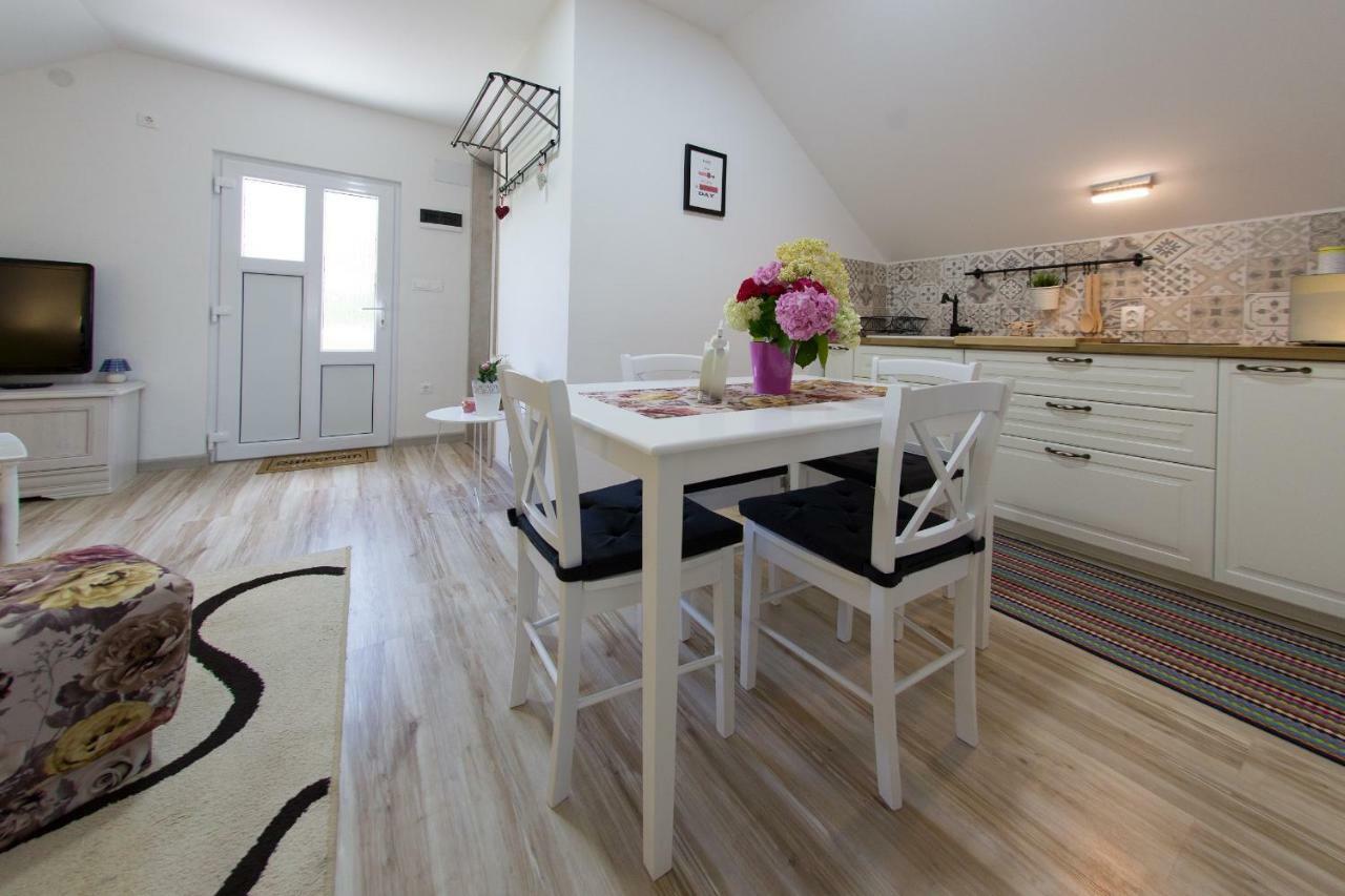 Apartment Kalimero Otočac Esterno foto