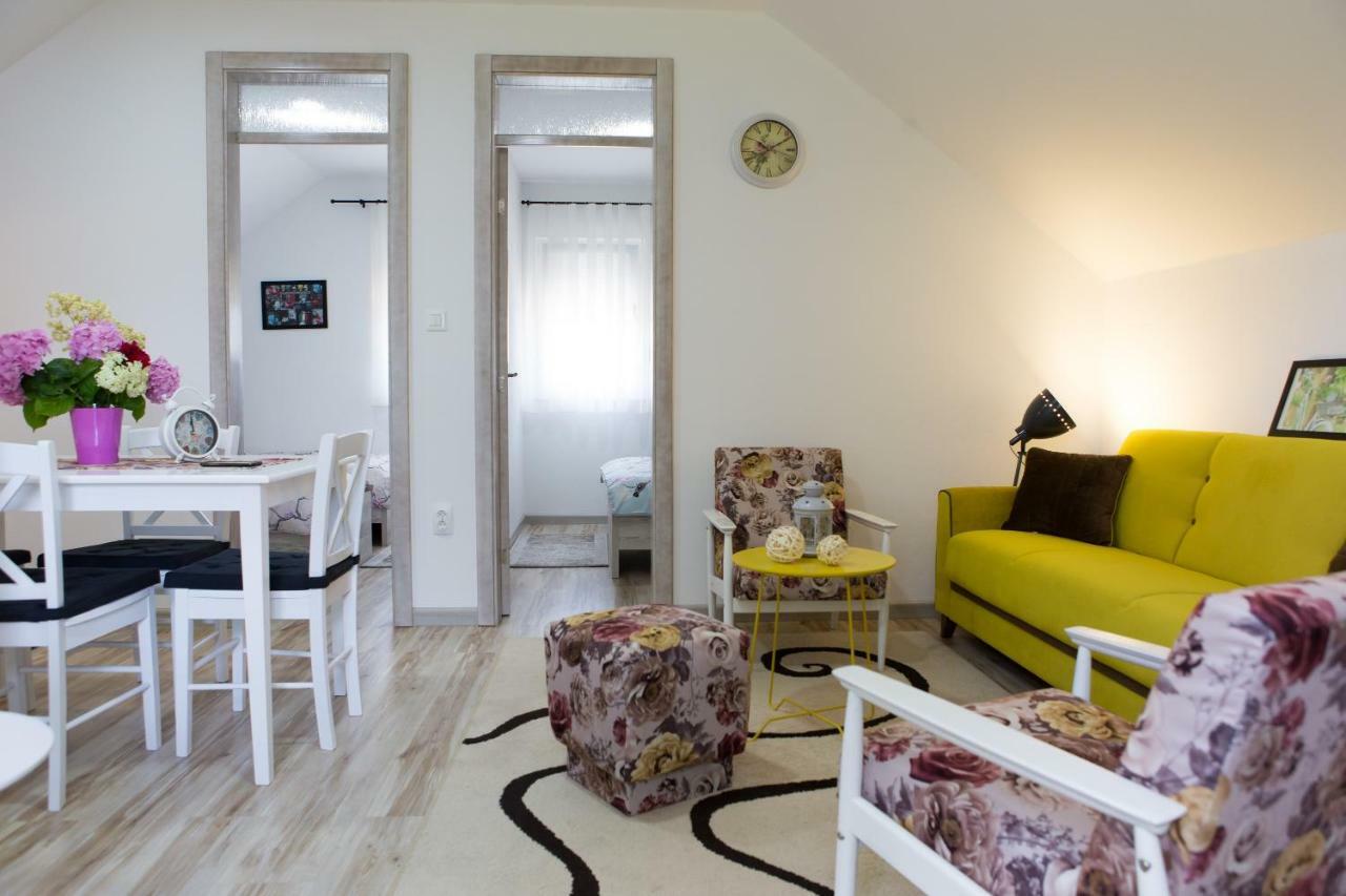 Apartment Kalimero Otočac Esterno foto
